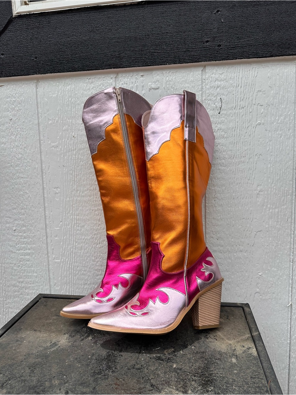 โจ Metallic Cowboy Boots - Picture 2 of 4